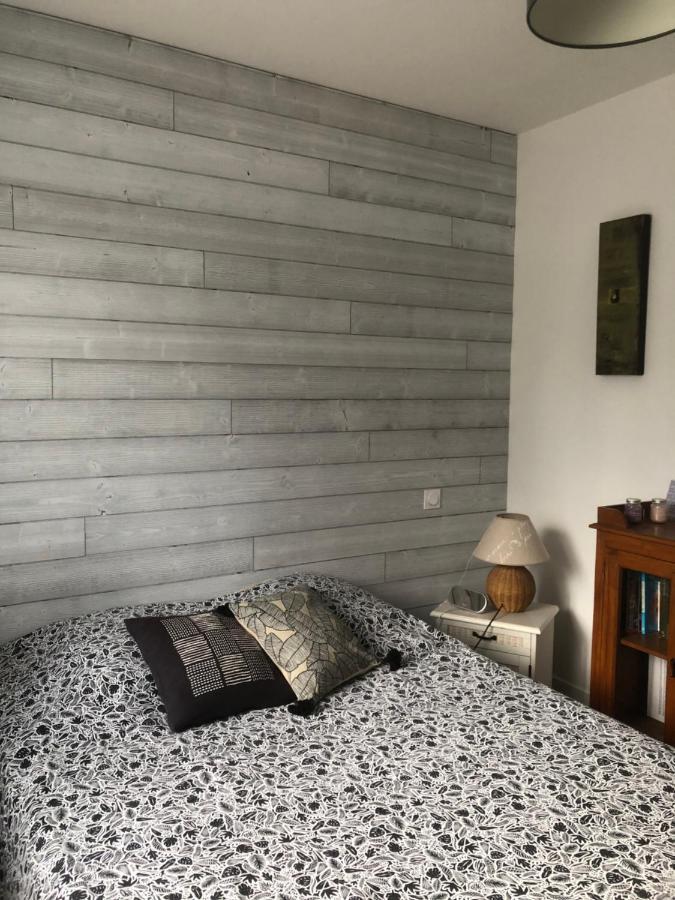 Jolie Chambre Dans Quartier Calme Eysines Exterior foto